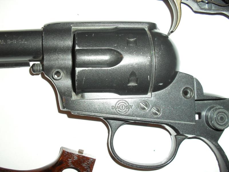 Vintage Daisy Model 179 Spittin Image Pistol For Sale at
